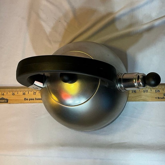 BonJour Italian Manufactured Stainless Steel Teapot Kettle Stovetop Kettle 2qt - Picture 8 of 10